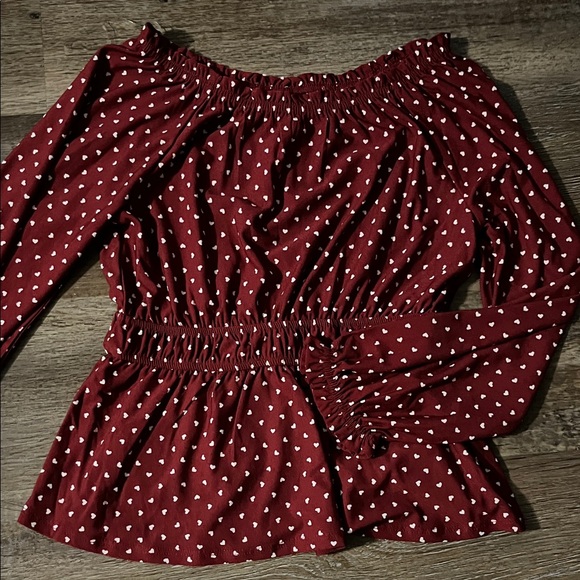 New Girl's Off-Shoulder Heart Print Top - Picture 1 of 9